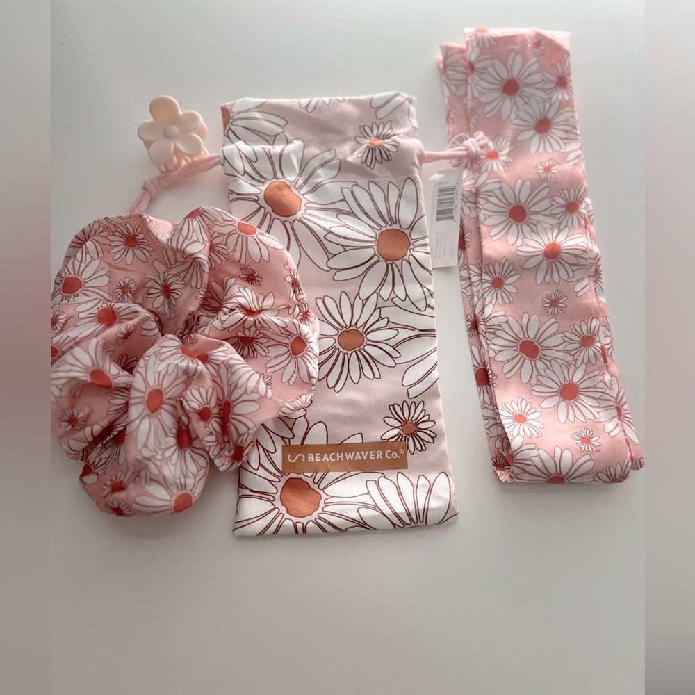 Beachwaver hair accessories